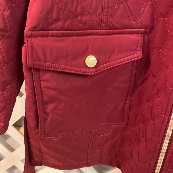 Dennis Basso Water Resistant Quilted Coat w/Belt & Hood Red Garnet Large - Picture 5 of 6
